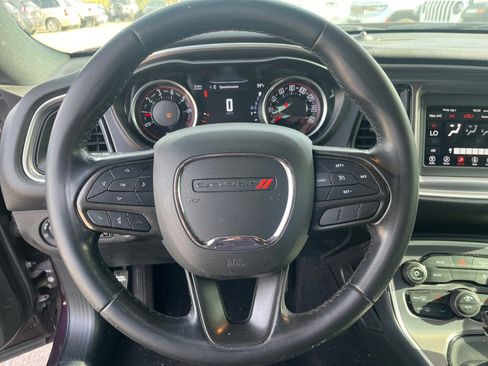 Certified 2021 Dodge Challenger SXT image 9