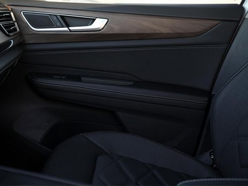 New 2026 Volkswagen Atlas SE image 12