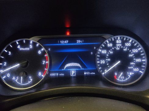 Used 2022 Nissan Sentra SV FWD image 23
