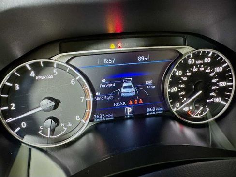 Certified 2025 Nissan Altima 2.5 SV w/ SV Premium Package image 10