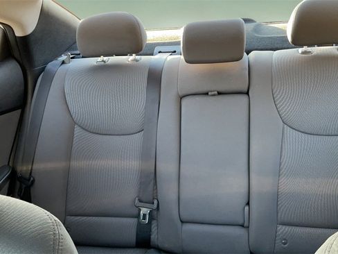 Used 2015 Hyundai Elantra SE image 11