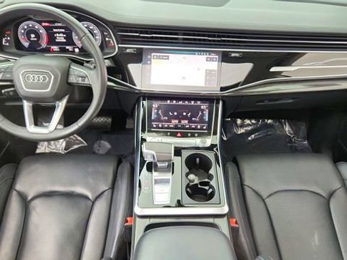 Used 2020 Audi Q8 Prestige w/ Prestige Package image 20