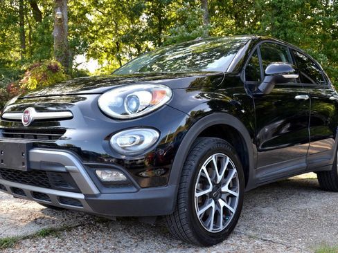 Used 2016 FIAT 500X Trekking Plus image 2