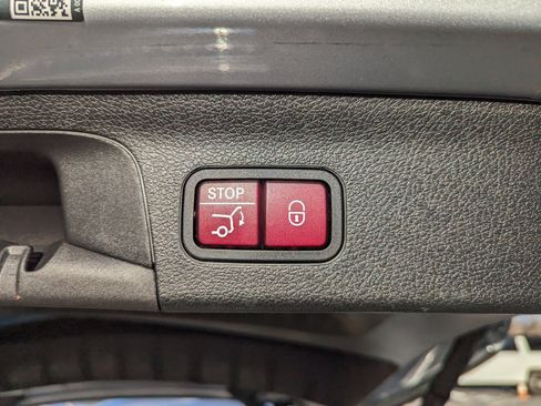 Used 2022 Mercedes-Benz GLS 450 4MATIC image 48