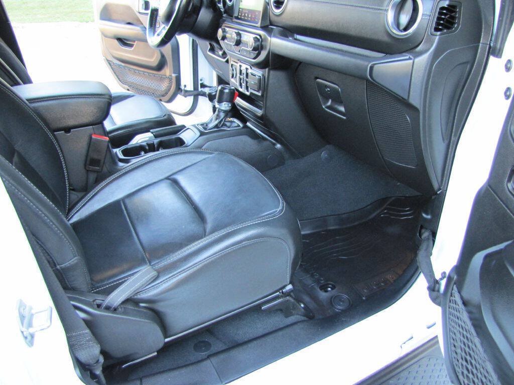 Used 2022 Jeep Gladiator Overland w/ Popular Equipment Package AWD/4WD image 20