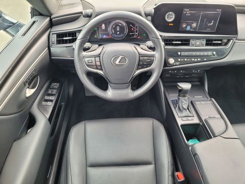 Used 2022 Lexus ES 300h w/ Premium Package image 14