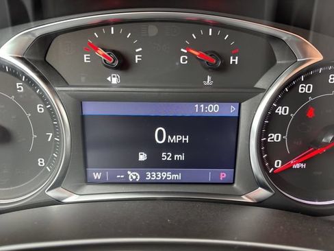 Used 2024 GMC Terrain SLT AWD/4WD image 24