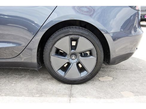 Used 2023 Tesla Model 3 Standard Range RWD image 28