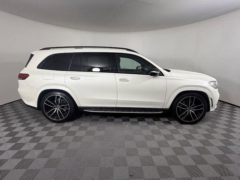Used 2022 Mercedes-Benz GLS 580 4MATIC image 2
