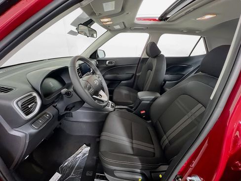 Certified 2026 Hyundai Venue SEL FWD image 20