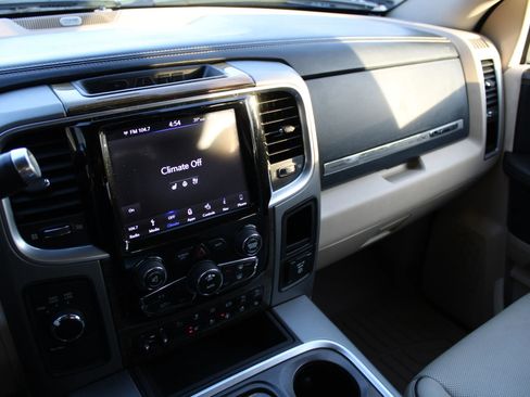 Used 2018 RAM 3500 Laramie Longhorn image 14