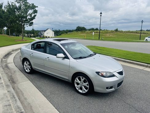 Used 2009 MAZDA MAZDA3 i Touring Value FWD image 3