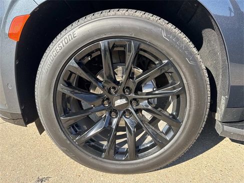 Used 2021 Cadillac Escalade Sport Platinum w/ LPO, ONYX Package image 7