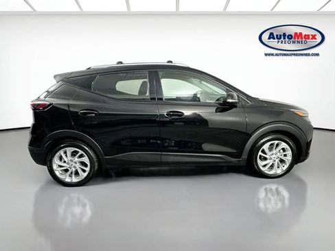 Used 2023 Chevrolet Bolt EUV LT w/ Driver Confidence Package FWD image 9