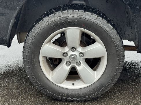 Used 2019 RAM 1500 Classic SLT image 17