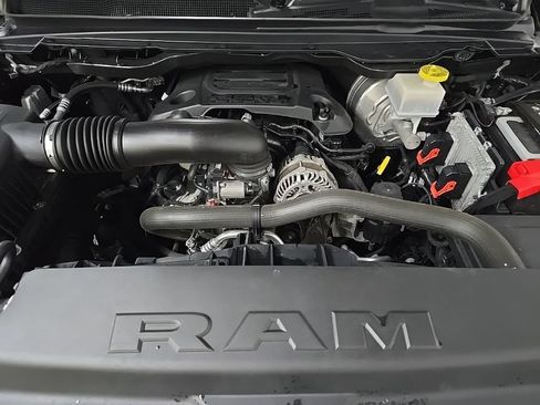Used 2022 RAM 1500 Big Horn AWD/4WD image 12