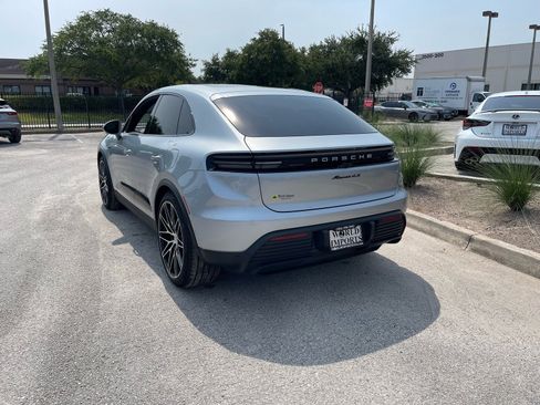 Used 2025 Porsche Macan 4S Electric AWD/4WD image 51