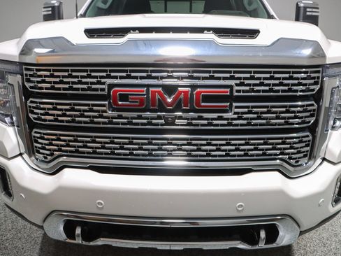 Used 2021 GMC Sierra 2500 Denali w/ Denali Ultimate Package AWD/4WD image 4
