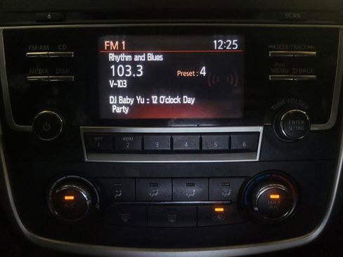 Used 2017 Nissan Altima 2.5 SR w/ Midnight Edition Package FWD image 25