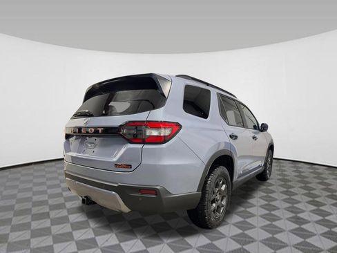 New 2026 Honda Pilot TrailSport image 7