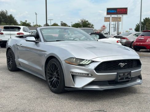 Used 2020 Ford Mustang Premium RWD image 6