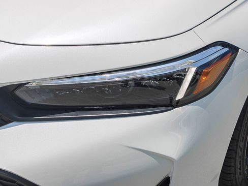 Used 2025 Honda Civic Sport image 5