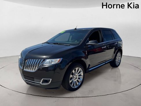 Used 2013 Lincoln MKX AWD image 7