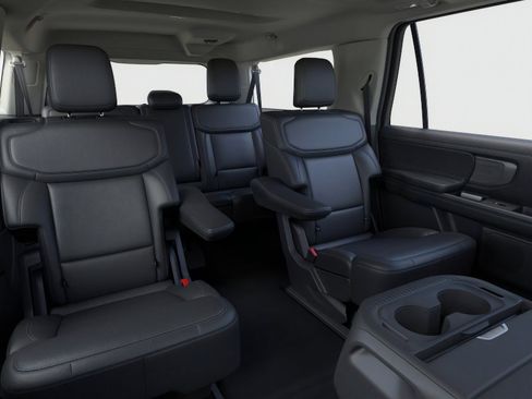 New 2026 Ford Expedition Max Platinum image 11