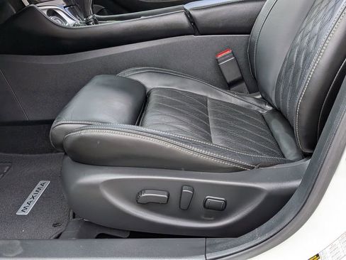 Certified 2023 Nissan Maxima Platinum w/ Sport Mat Group FWD image 17