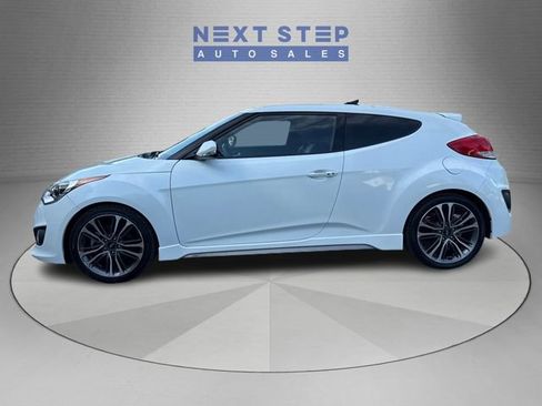 Used 2016 Hyundai Veloster Turbo w/ Option Group 04 FWD image 4