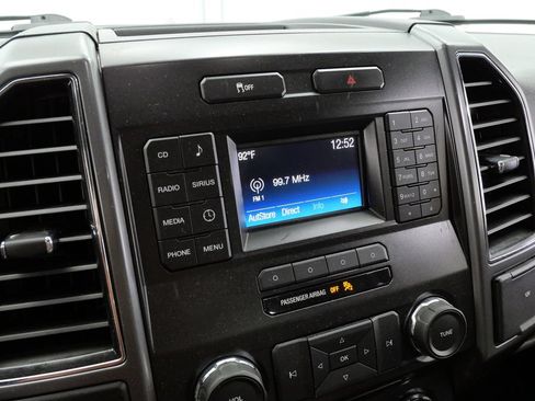 Used 2017 Ford F150 XLT w/ Equipment Group 301A Mid AWD/4WD image 31