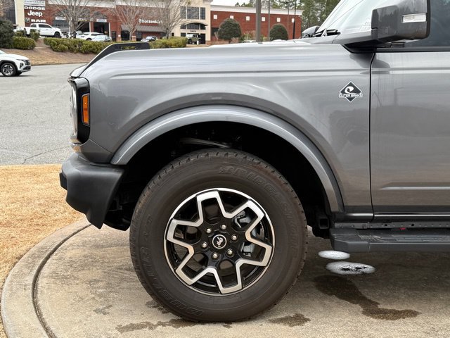 Used 2022 Ford Bronco Outer Banks AWD/4WD image 12