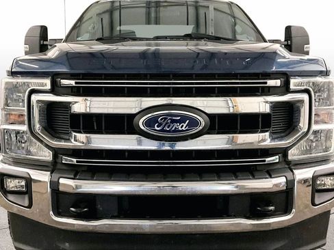 Used 2020 Ford F250 XLT w/ XLT Value Package image 3