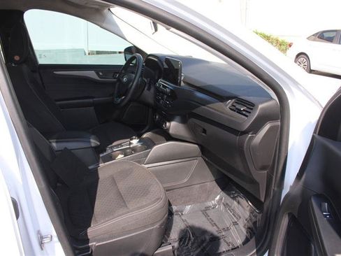 Used 2023 Ford Escape Active w/ Cold Weather Package FWD image 10