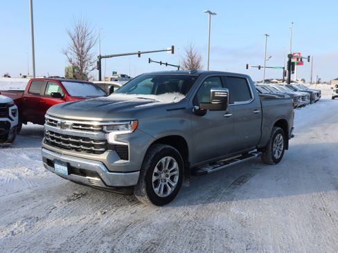 Certified 2024 Chevrolet Silverado 1500 LTZ w/ LPO, Dark Essentials Package image 3
