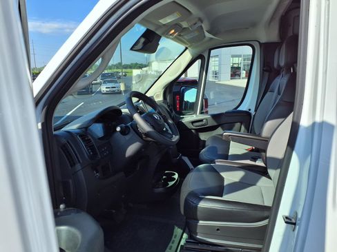 Used 2023 RAM ProMaster 2500 w/ Premium Convenience Group (B) FWD image 20