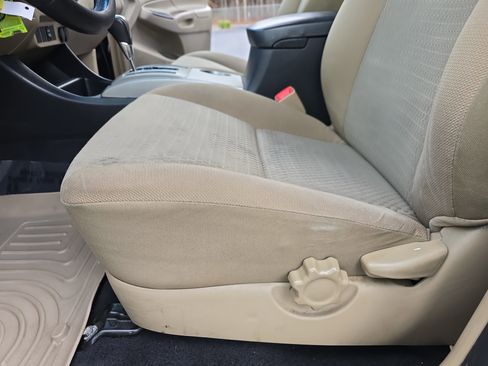 Used 2013 Toyota Tacoma 4x4 Double Cab w/ SR5 Pkg image 31