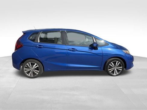 Used 2017 Honda Fit EX image 4
