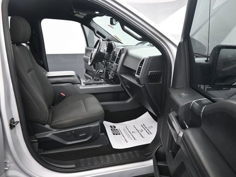 Used 2019 Ford F150 XLT w/ Equipment Group 302A Luxury AWD/4WD image 22