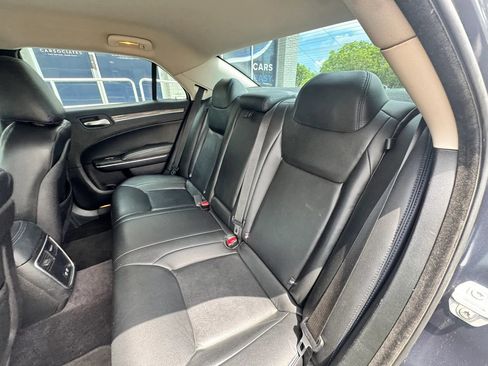 Used 2018 Chrysler 300 Touring w/ Sport Appearance Package RWD image 21