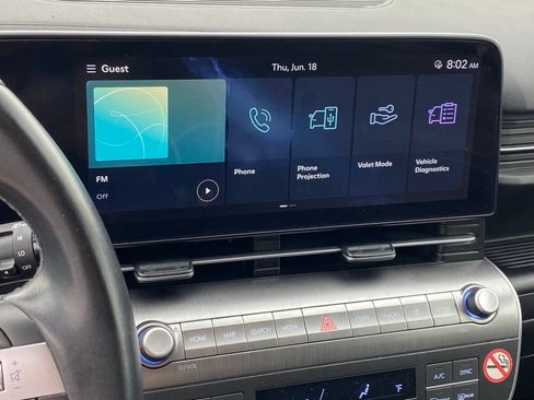 Used 2025 Hyundai Kona SEL FWD image 13
