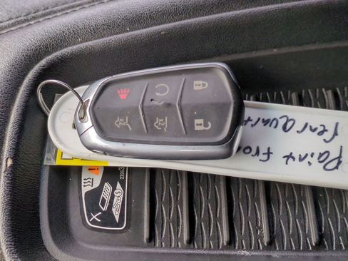 Used 2020 Cadillac Escalade ESV image 34