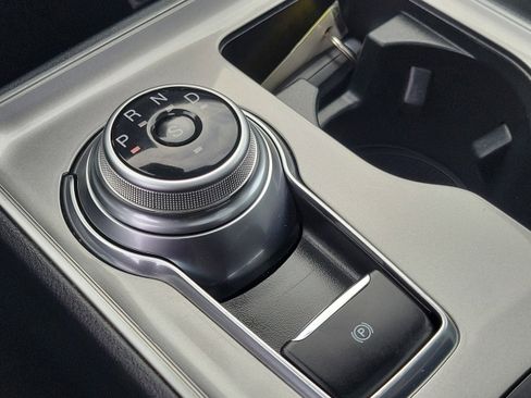 Used 2024 Ford Edge SEL w/ Convenience Package image 32