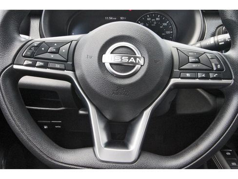 Used 2023 Nissan Kicks SV FWD image 16