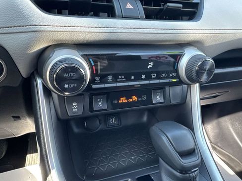 Used 2023 Toyota RAV4 XLE w/ Convenience Package image 25