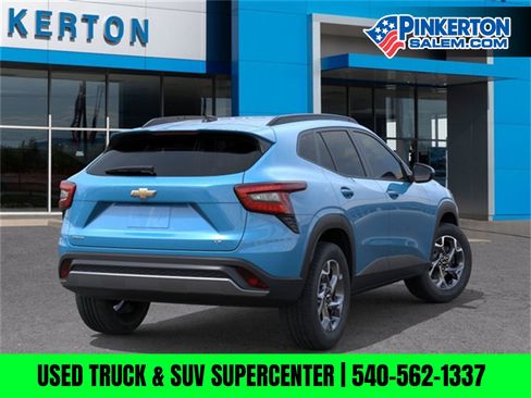 New 2025 Chevrolet Trax LT w/ Driver Confidence Package image 5