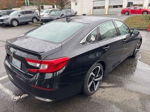 Used 2018 Honda Accord Sport image 4
