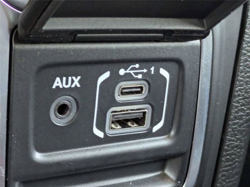 Used 2020 Jeep Gladiator Rubicon AWD/4WD image 26