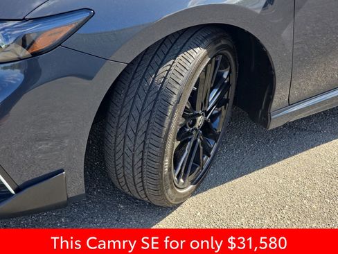 Used 2025 Toyota Camry SE w/ Convenience Package FWD image 36