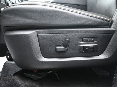 Used 2017 RAM 2500 Limited image 19